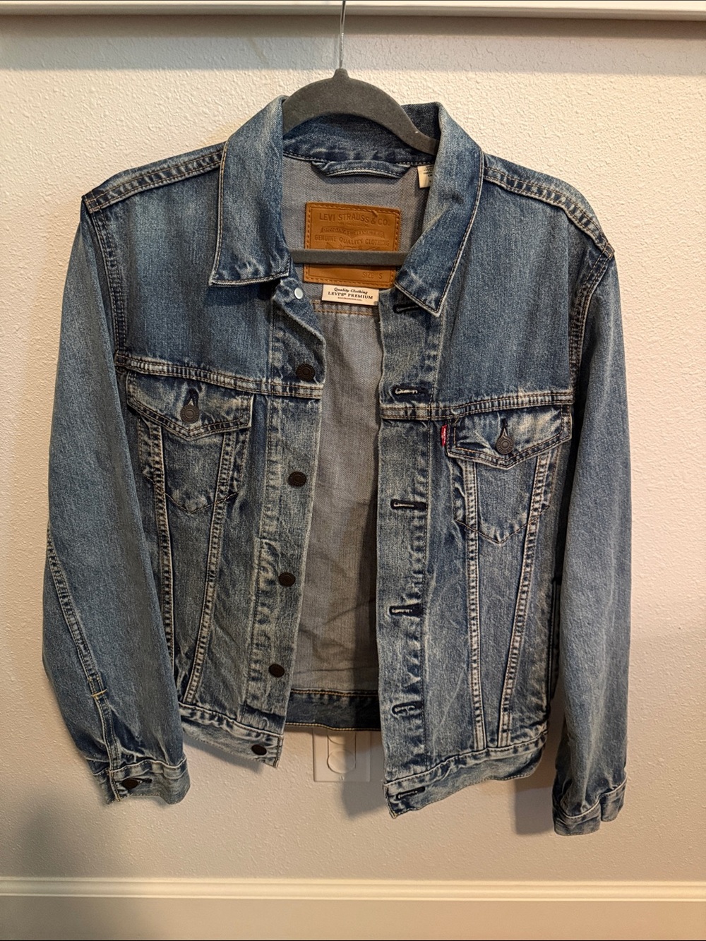 Levi's Light Blue Vintage-Style Denim Jacket